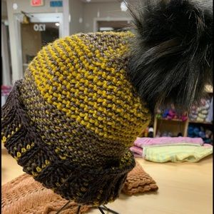 Jenni Hat with Luvafur Pompom